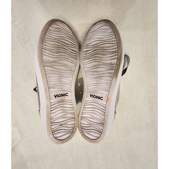 Vionic Gray Women's Sneakers - Picture 8 of 9